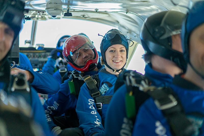 Skydivers on flight up