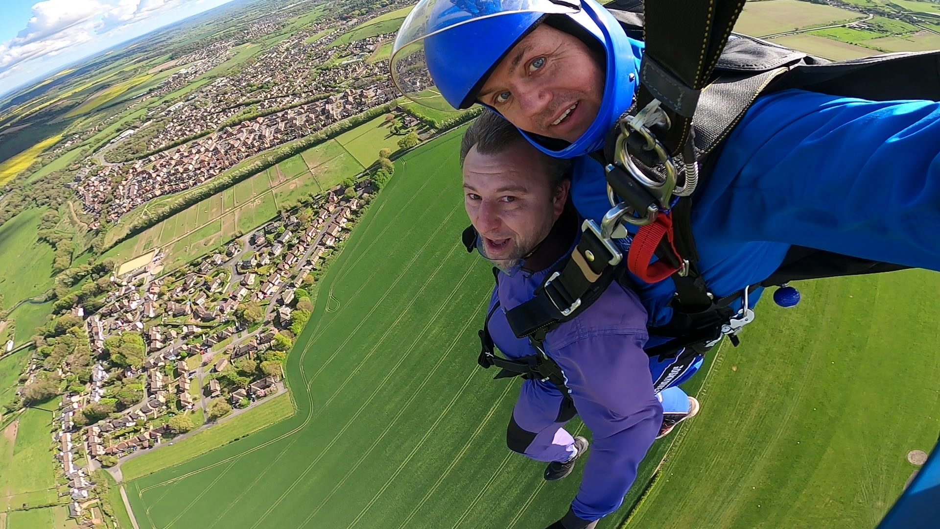 Customer parachute ride